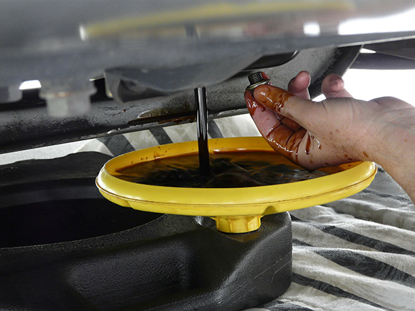5 Reasons Why Changing Your Car’s Oil at Home Isn’t Worth It